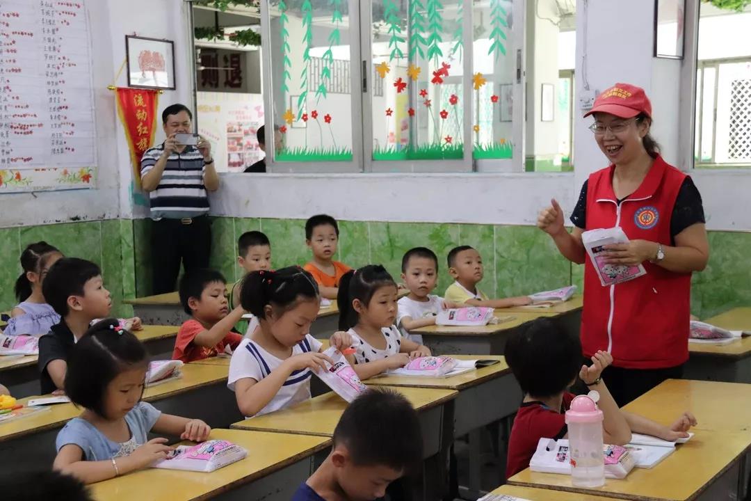 ��ͷ��ְ���幤Э�Ὺչ ���߲ʿ��á��ذ����������ͯ�